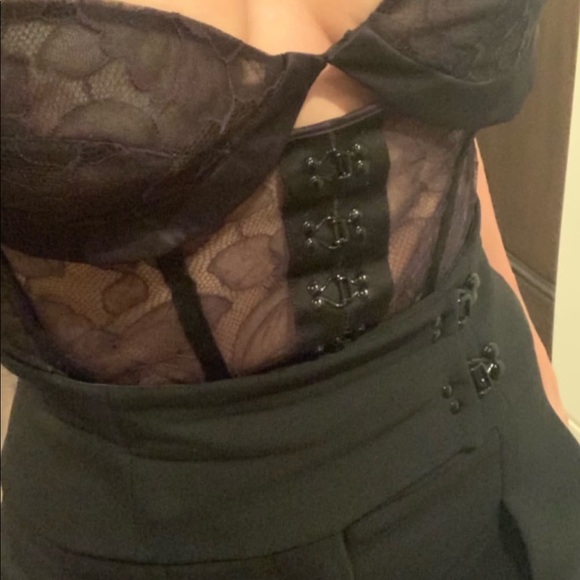 Meet your Posher, Tina - Picture 3 of 4